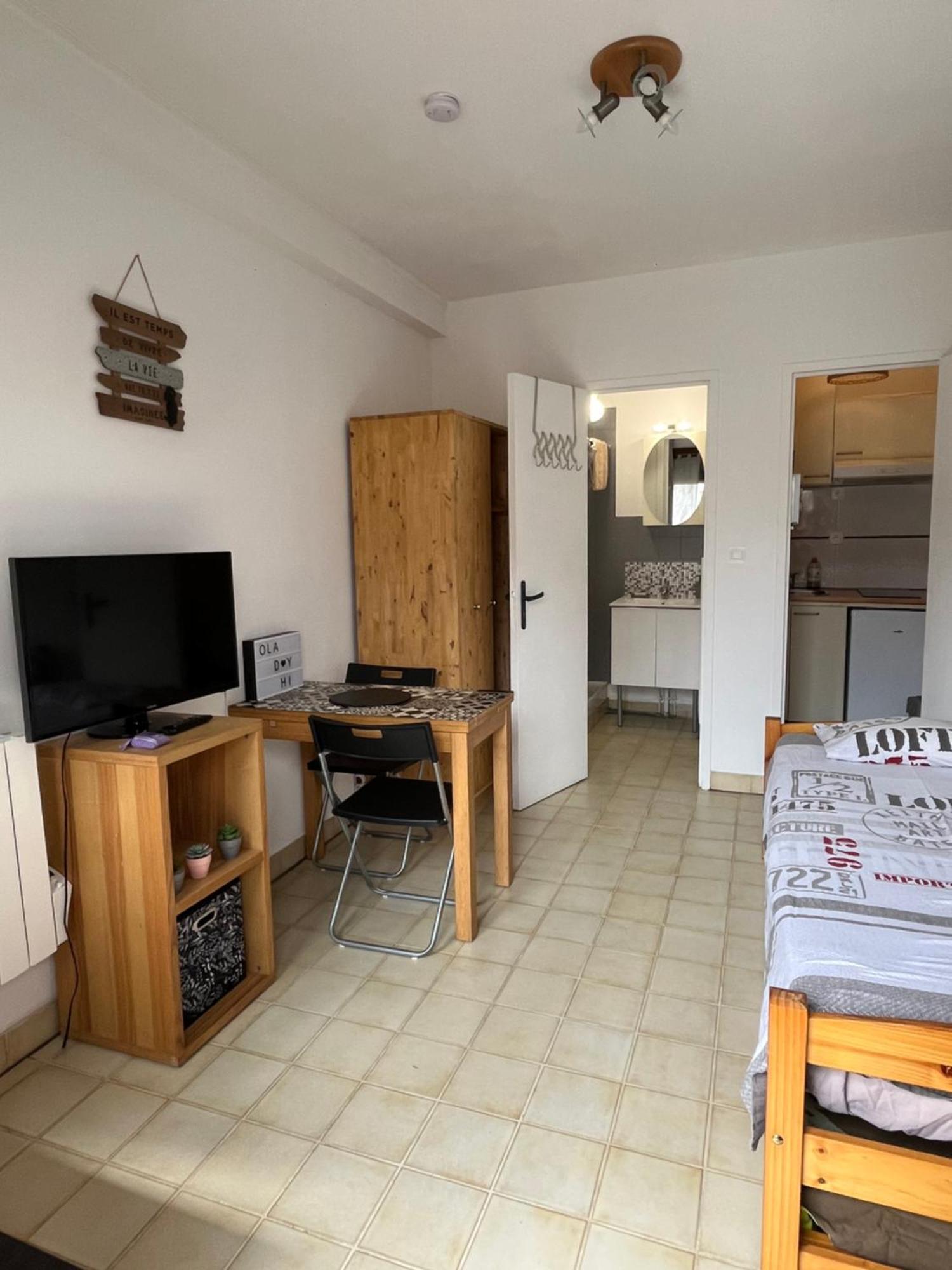 Studio Dijon Entre Centre Ville Et Facultes מראה חיצוני תמונה